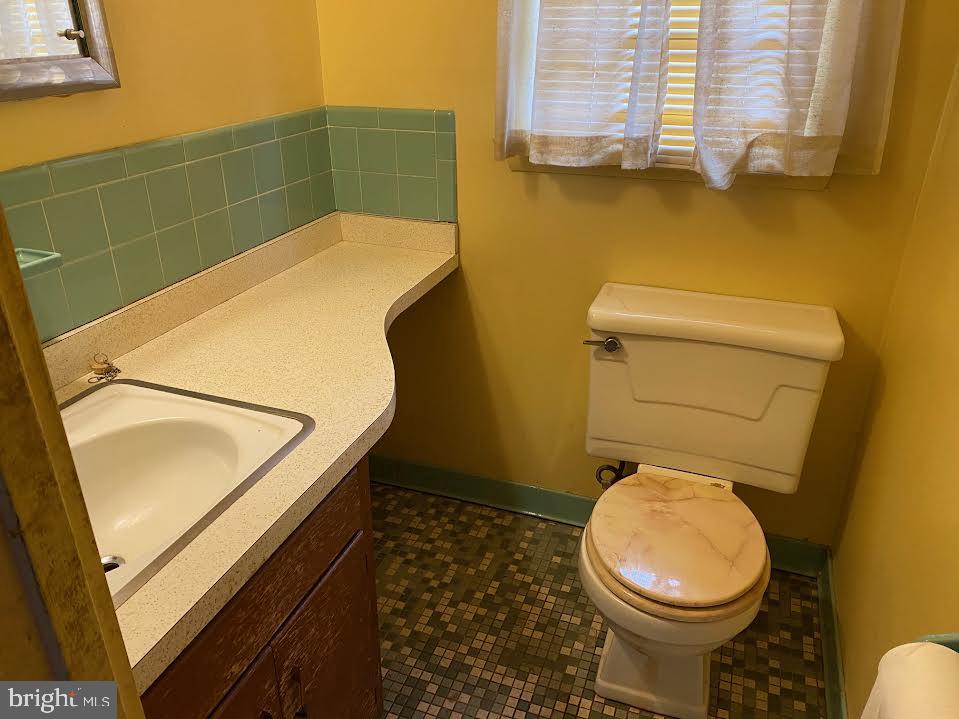 WADE-MAR ESTATES - Residential