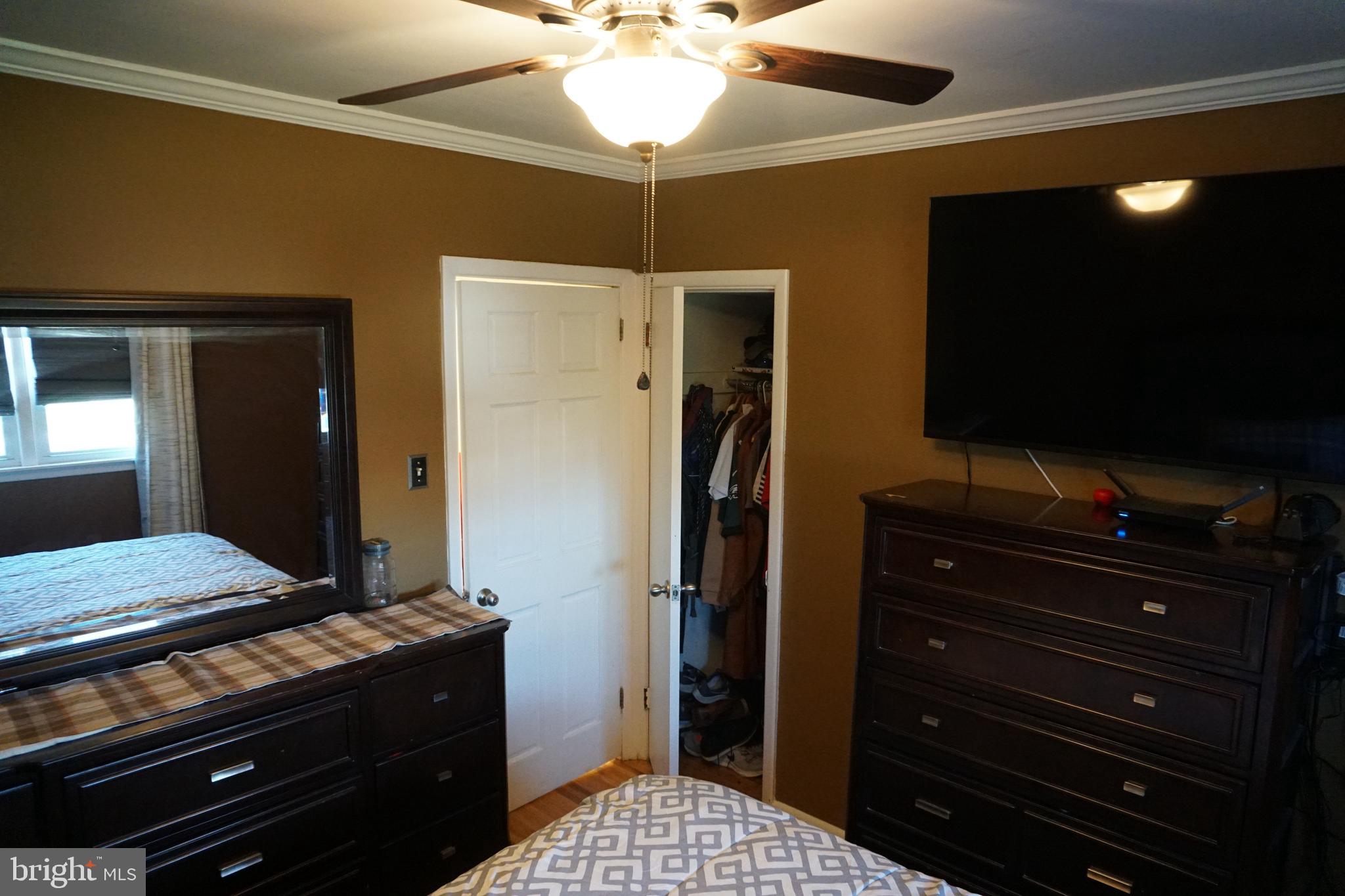 BUSTLETON - Residential