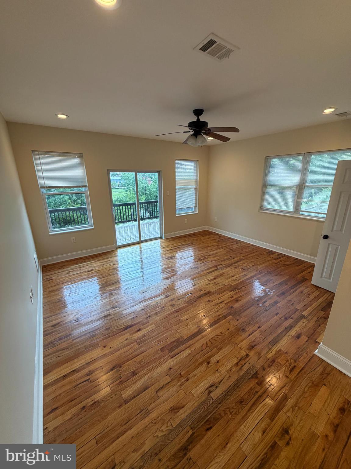 10 WOODMONT ROAD