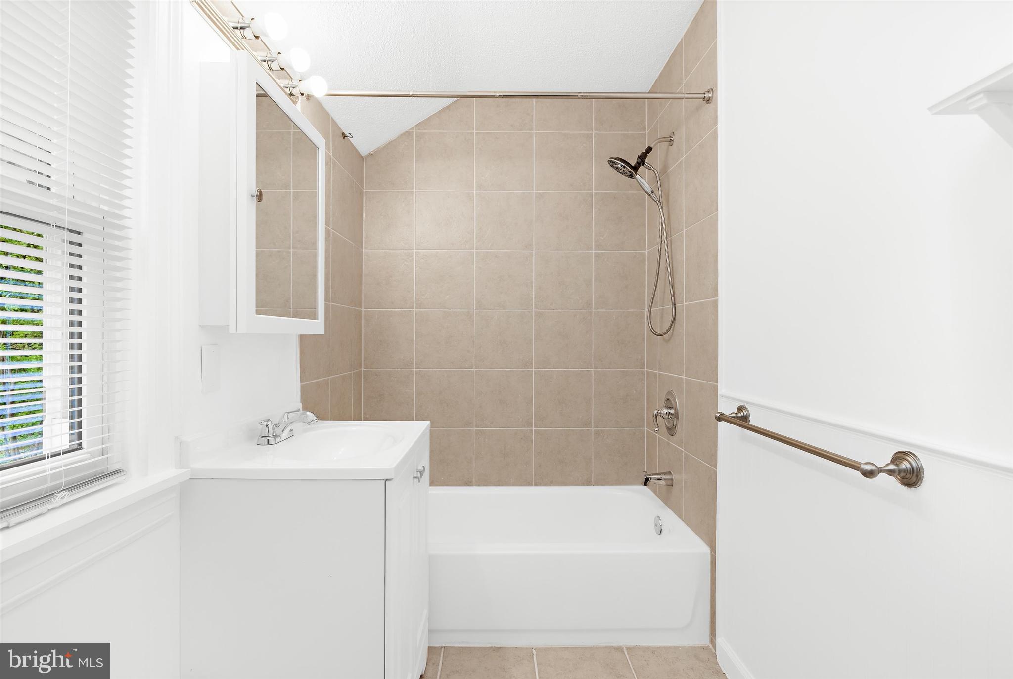 CEDAR HEIGHTS - Residential
