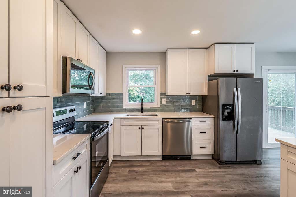 Photo of 13449 Nascoby Lane, WOODBRIDGE, VA 22193 (MLS # VAPW2119528)