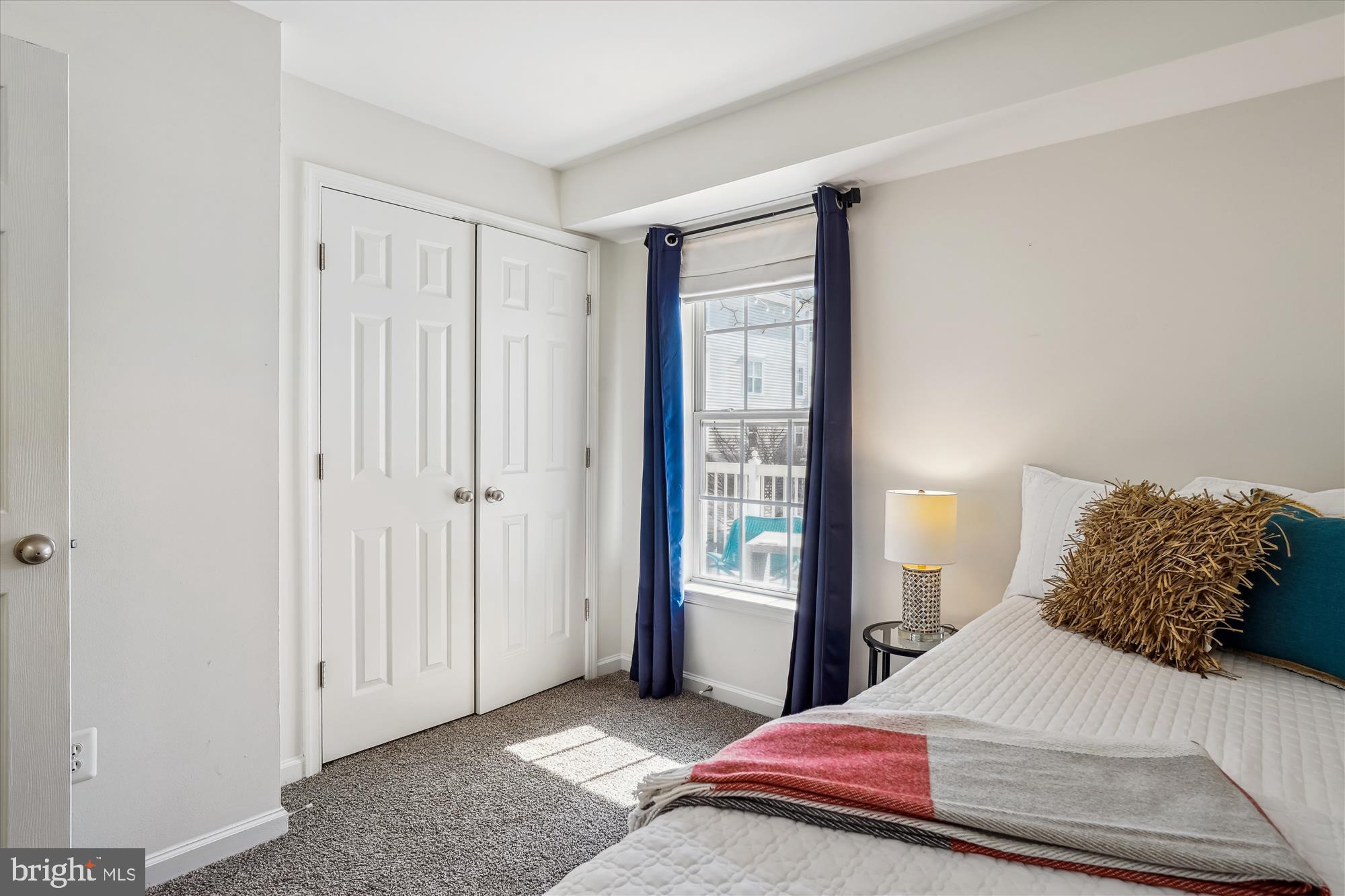 LAKELANDS - Residential