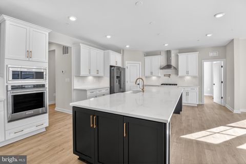 403 MEADOW CREEK DRIVE BOWIE MD 20716