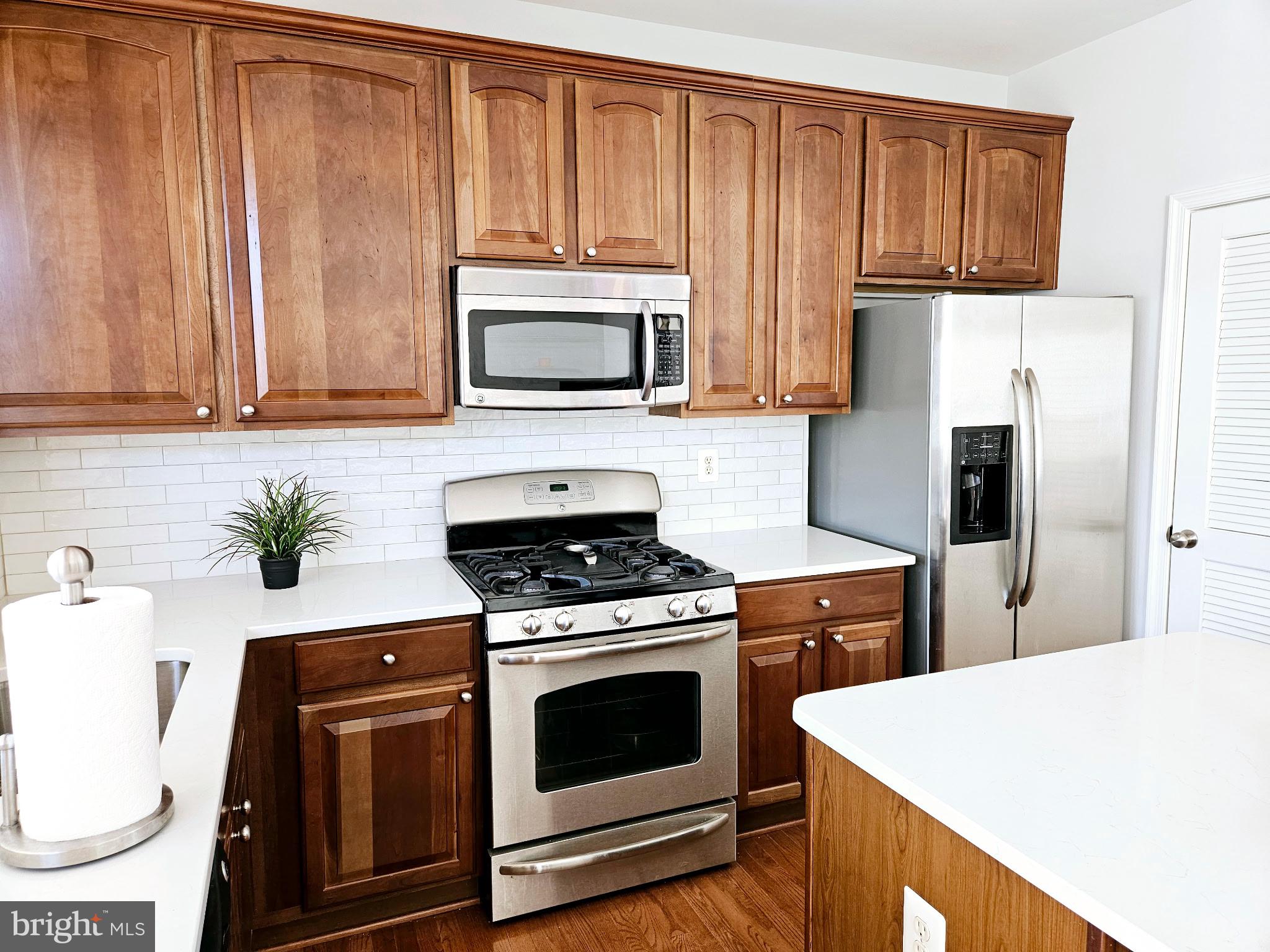 7503 LANGPORT COURT