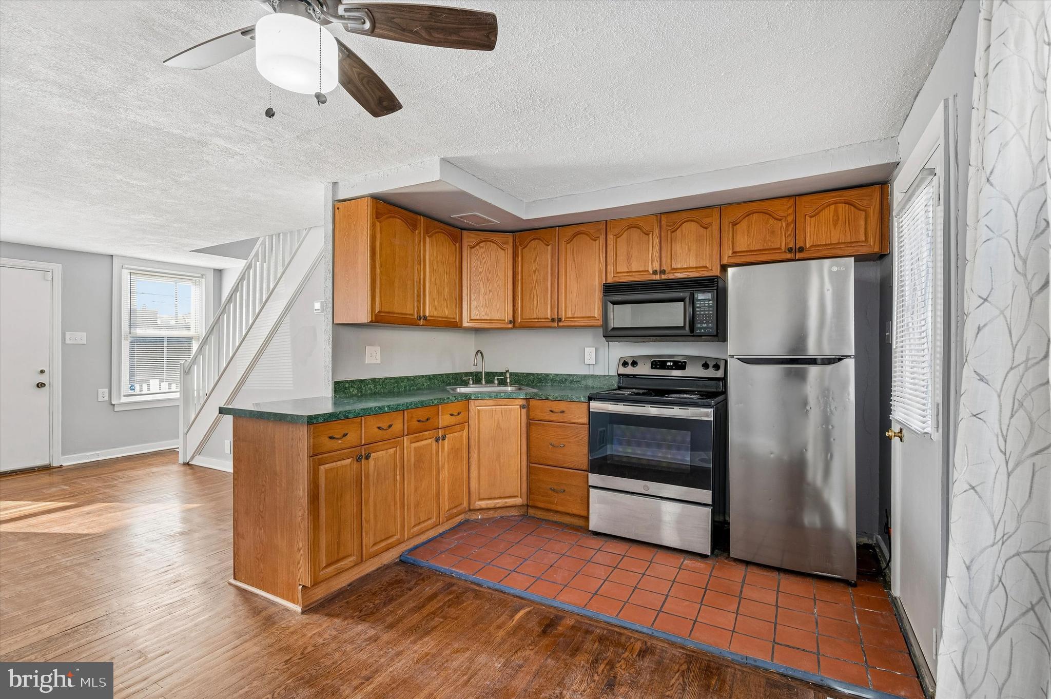 3606 LIVINGSTON STREET