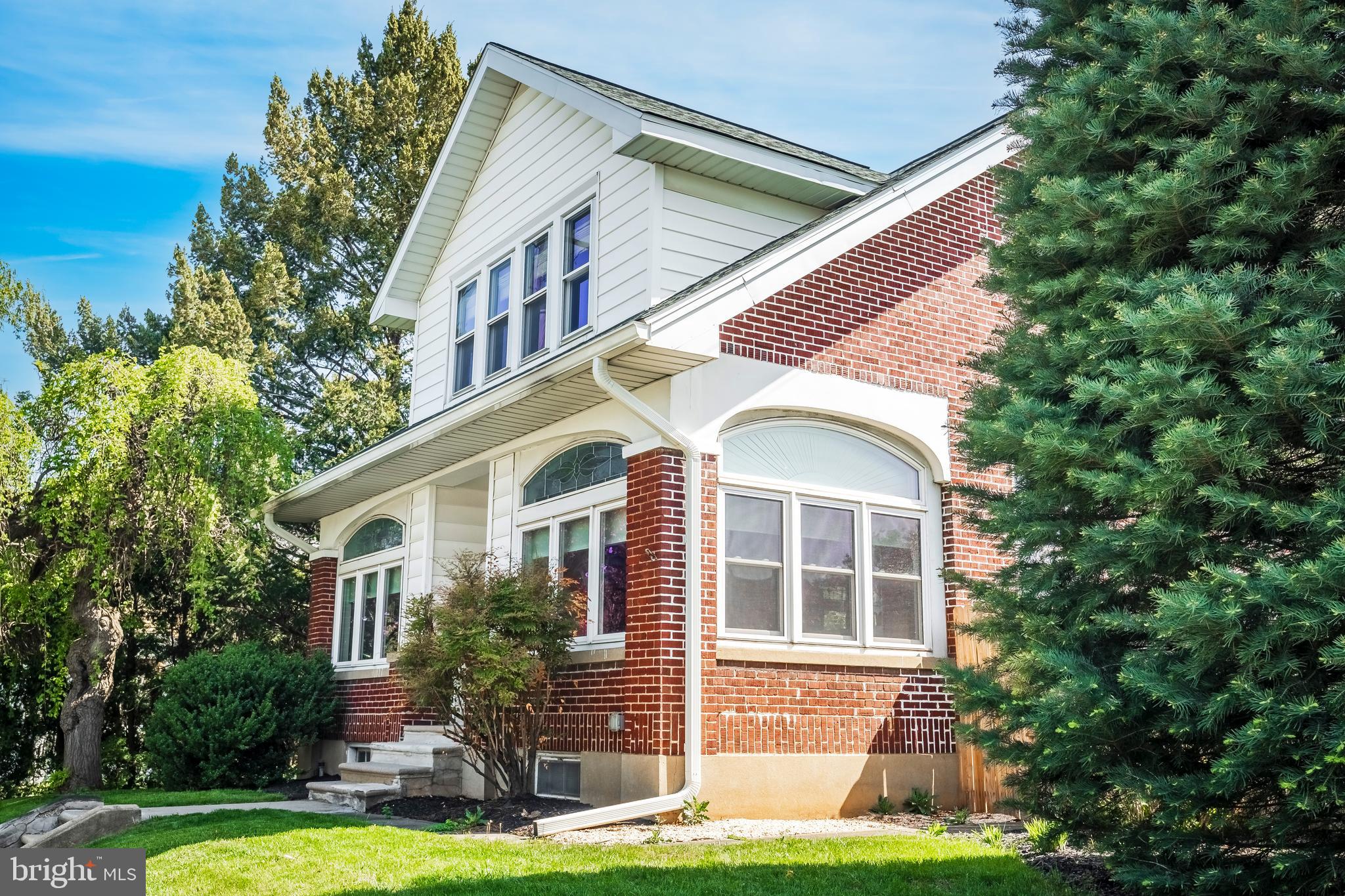 935 N BROOKSIDE ROAD