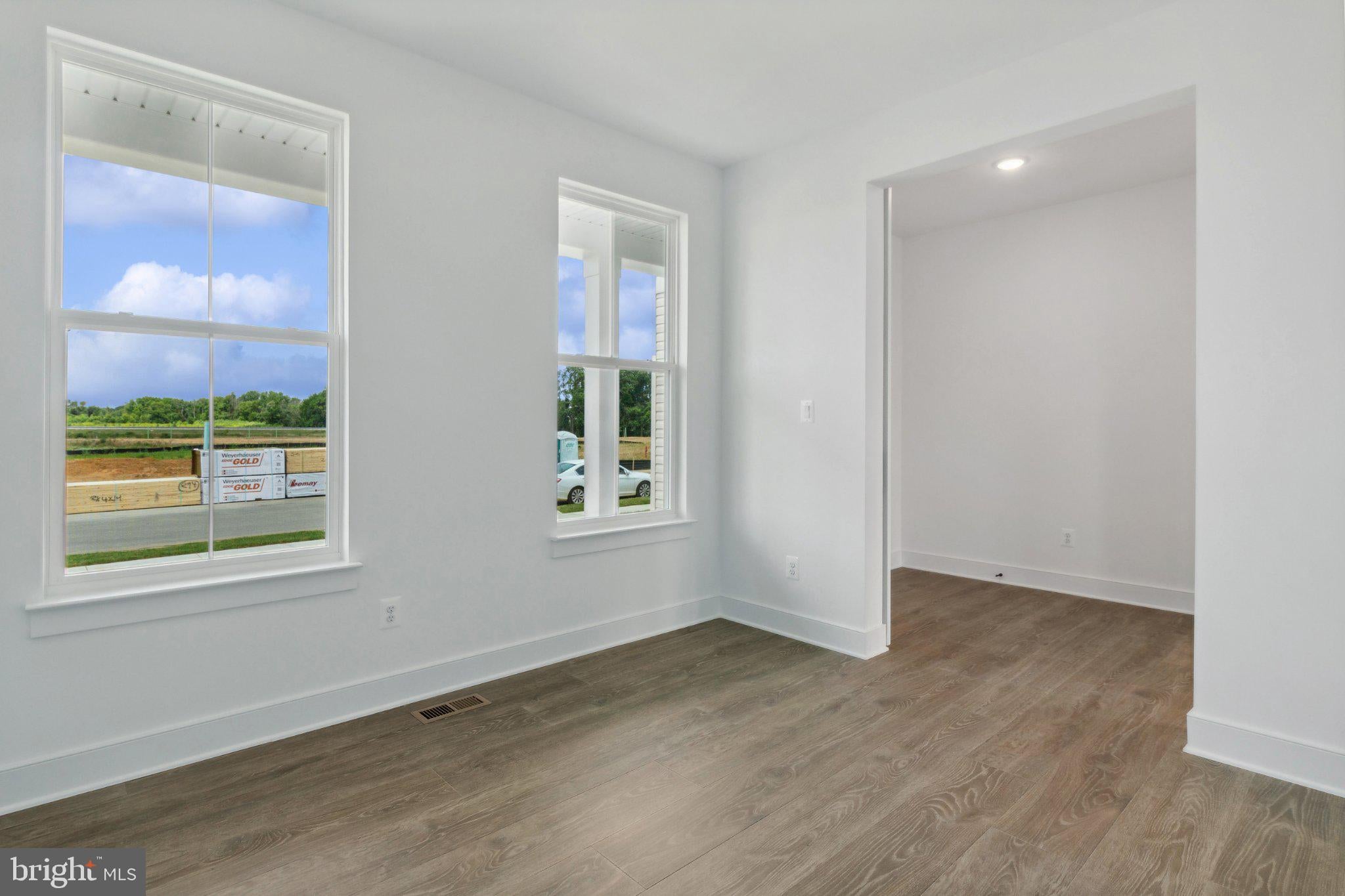 865 MERLIN DRIVE
