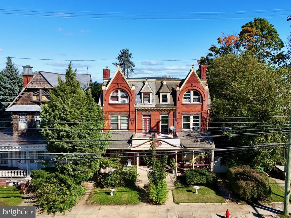 Photo of 911 E King Street, LANCASTER, PA 17602 (MLS # PALA2069356)