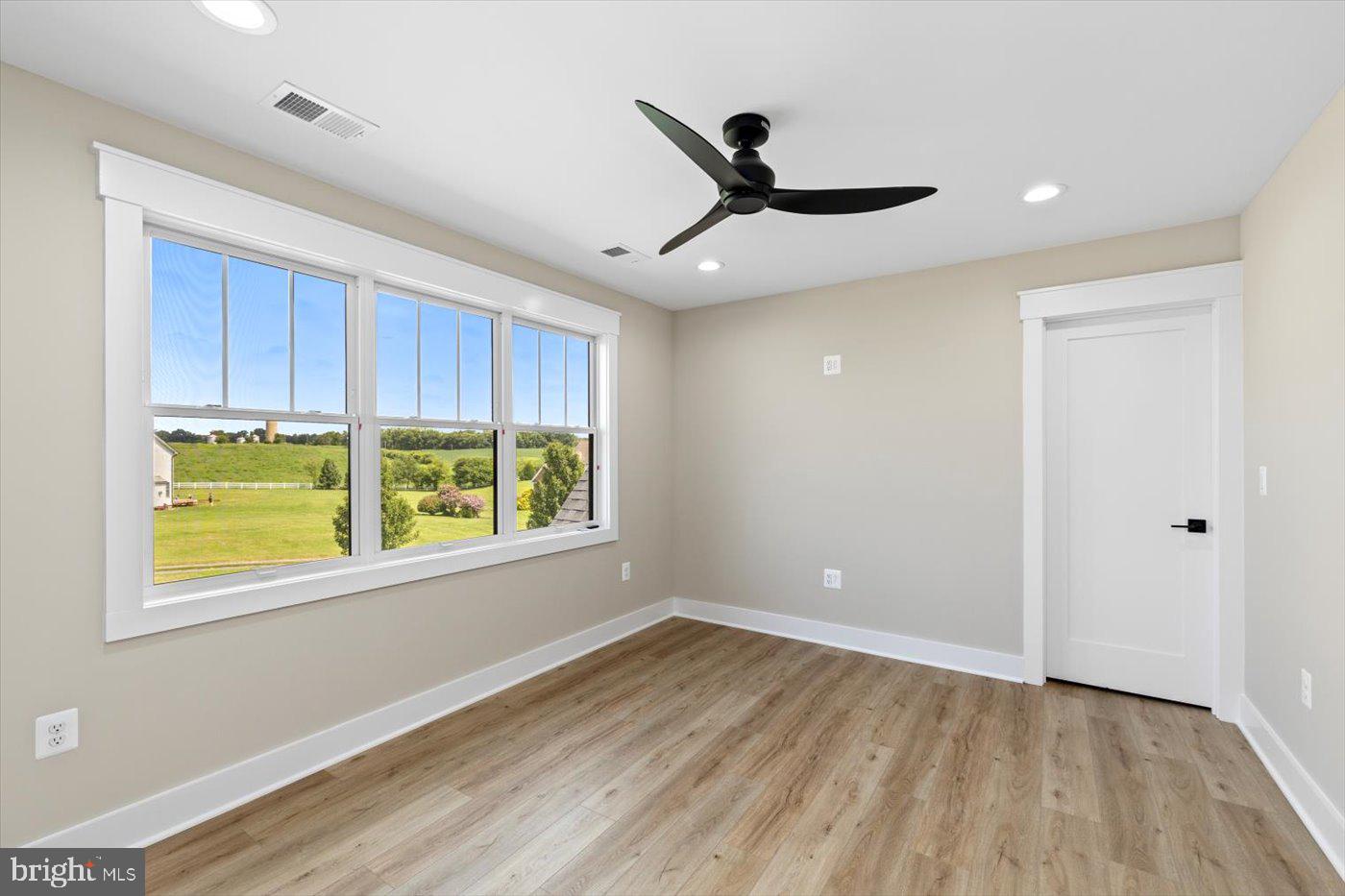 LANDS END AT LAKE ANNA - Residential