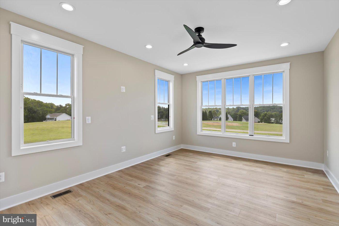 LANDS END AT LAKE ANNA - Residential