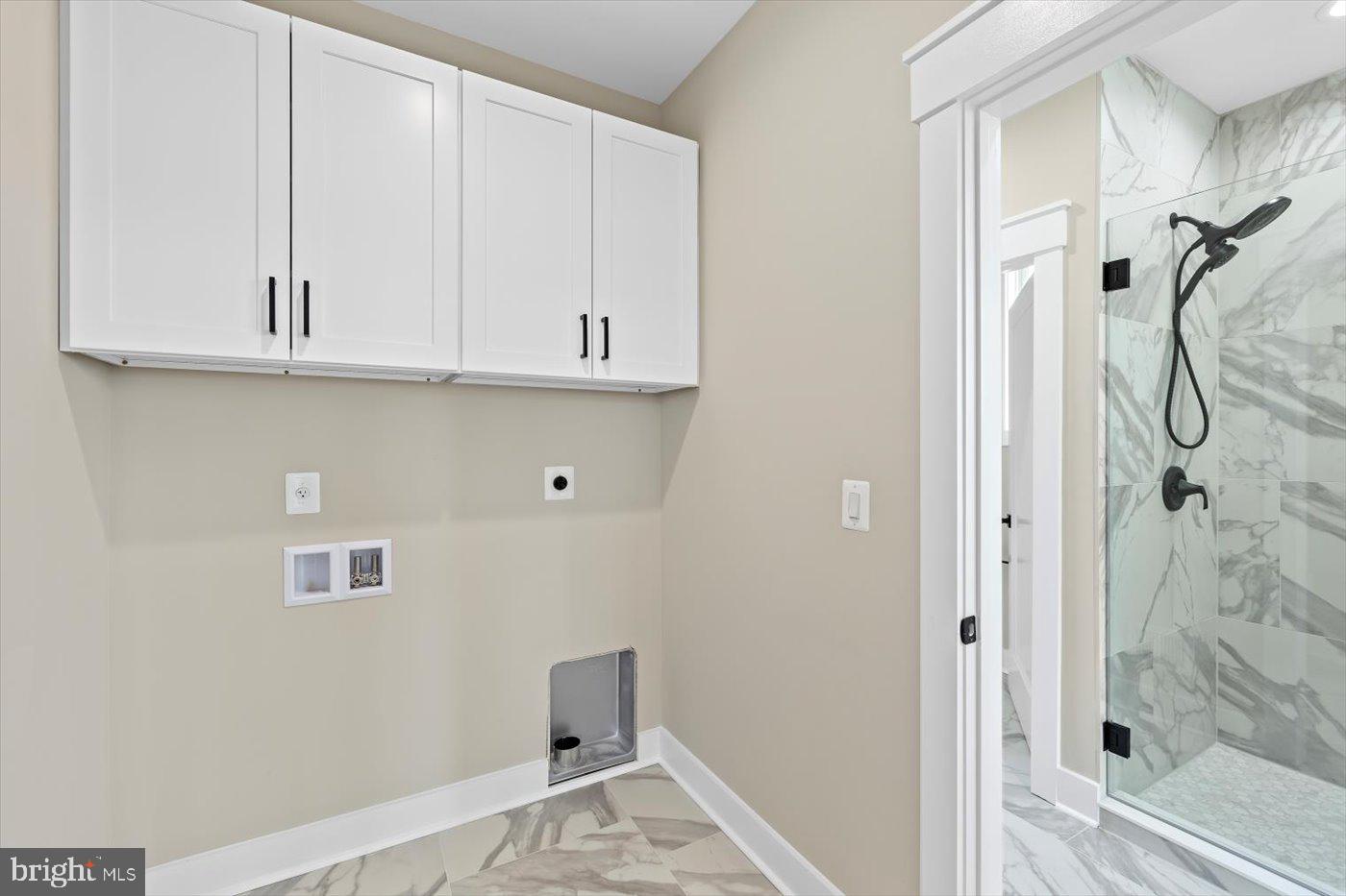 LANDS END AT LAKE ANNA - Residential