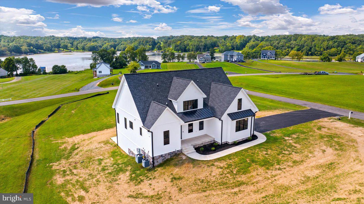 LANDS END AT LAKE ANNA - Residential