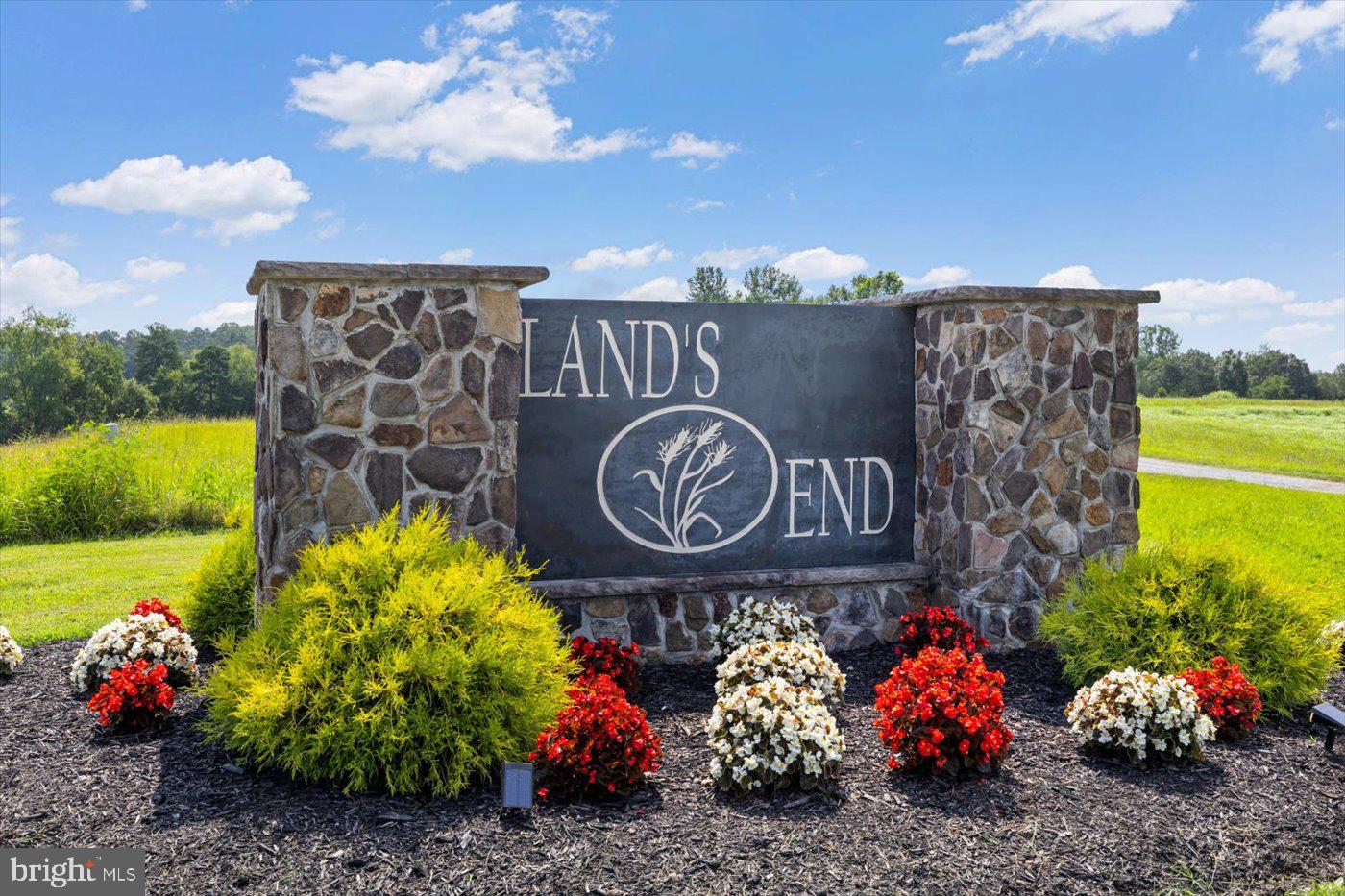 LANDS END AT LAKE ANNA - Residential