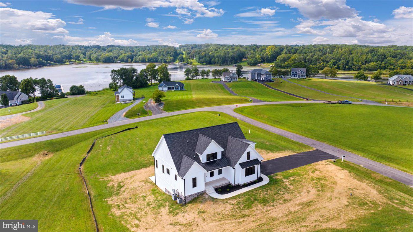 LANDS END AT LAKE ANNA - Residential