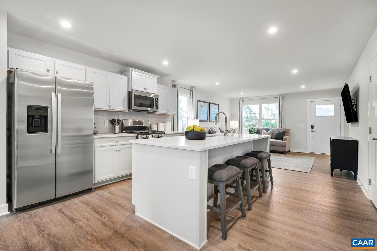 58 GUNNISON DR