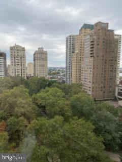 RITTENHOUSE SQUARE - Residential Lease