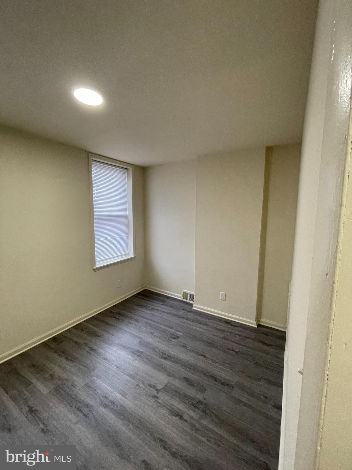 PHILADELPHIA (NORTH) - Residential Lease