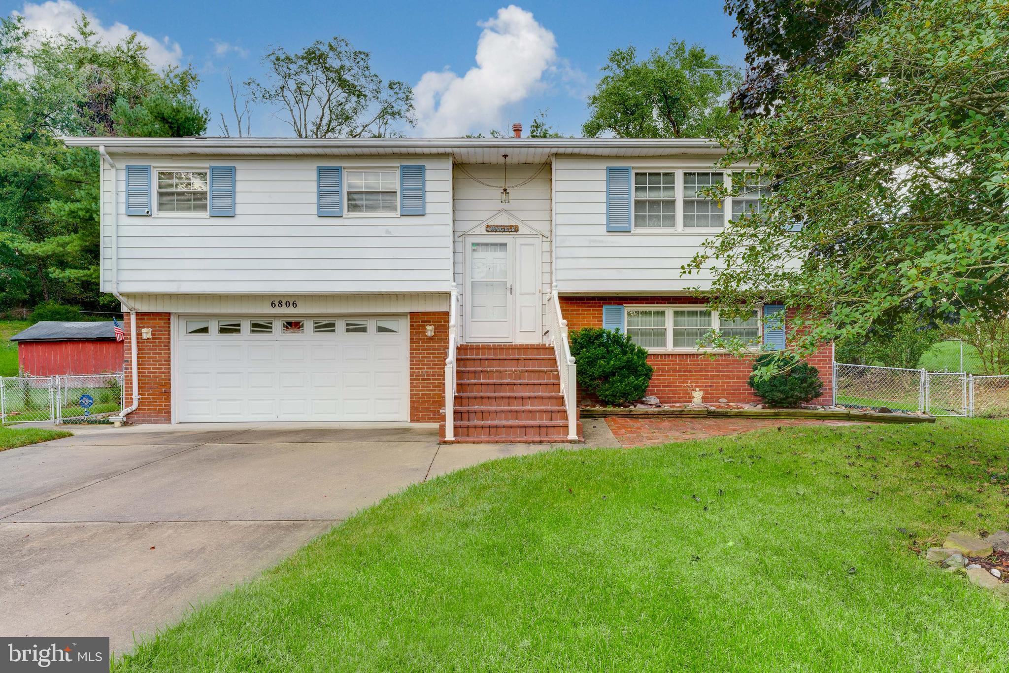 ROSECROFT PARK - Residential