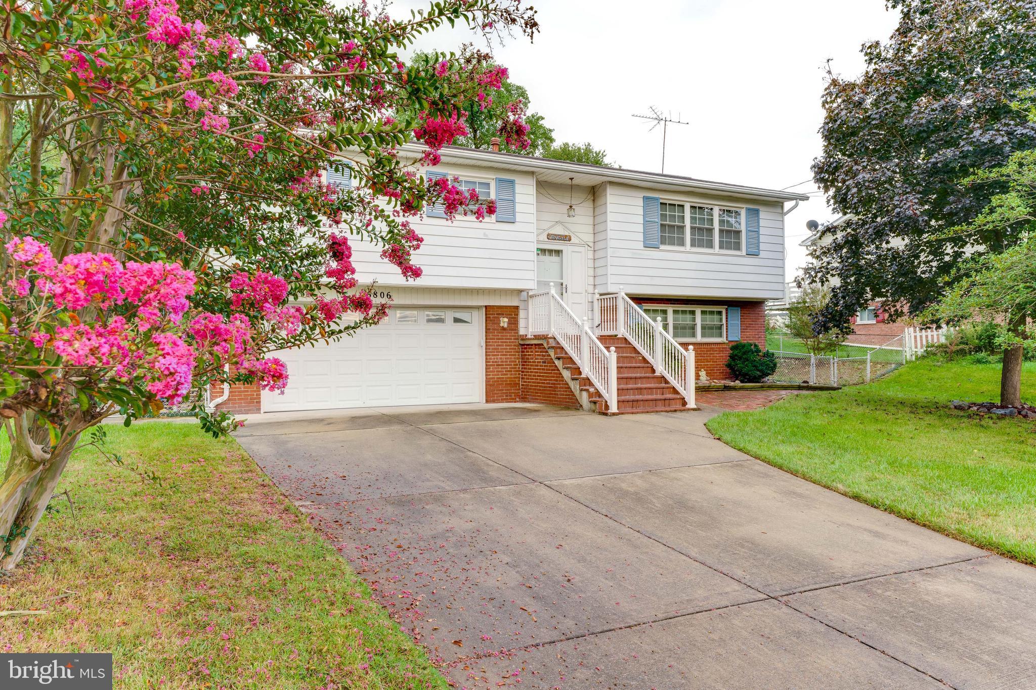 ROSECROFT PARK - Residential