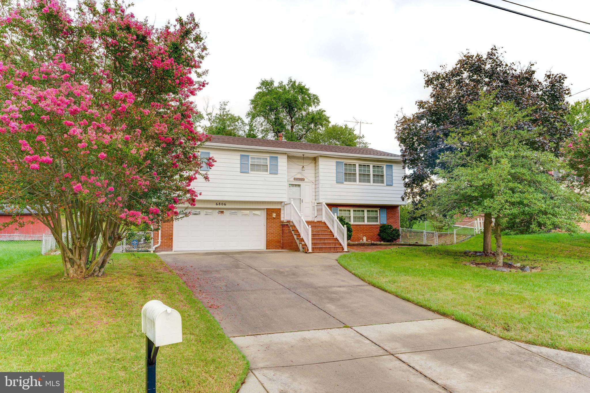 ROSECROFT PARK - Residential