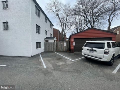 4206 WASHINGTON BOULEVARD 3 ARLINGTON VA 22201