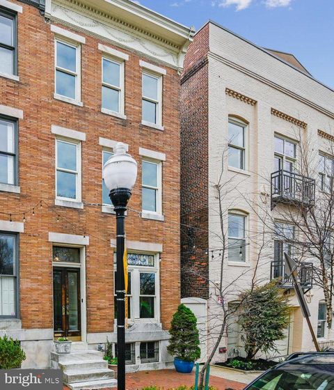 Townhouse For Sale - 335 Warren Avenue<br/> BALTIMORE, MD 21230