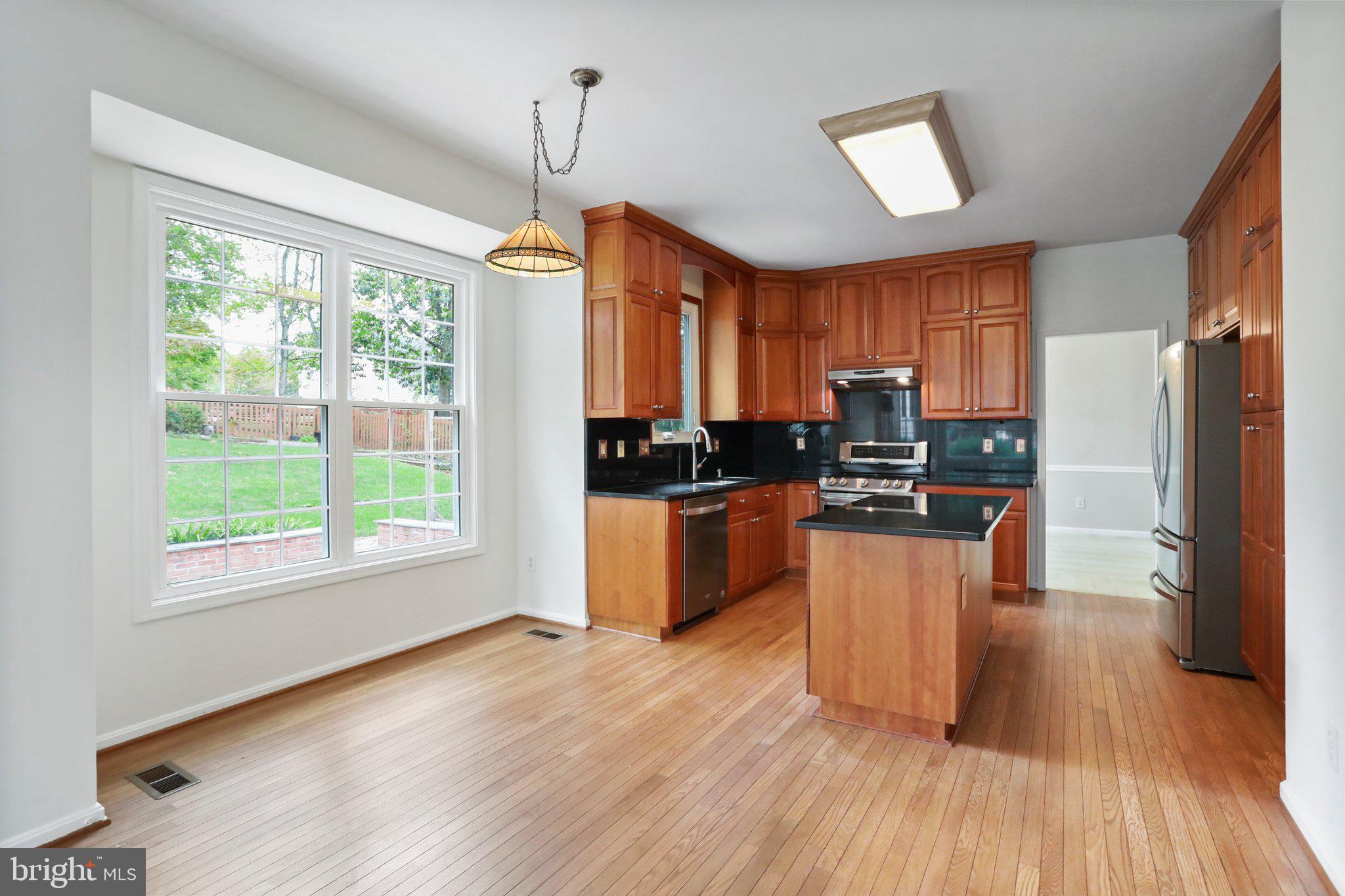 MONROSE HILL - Residential