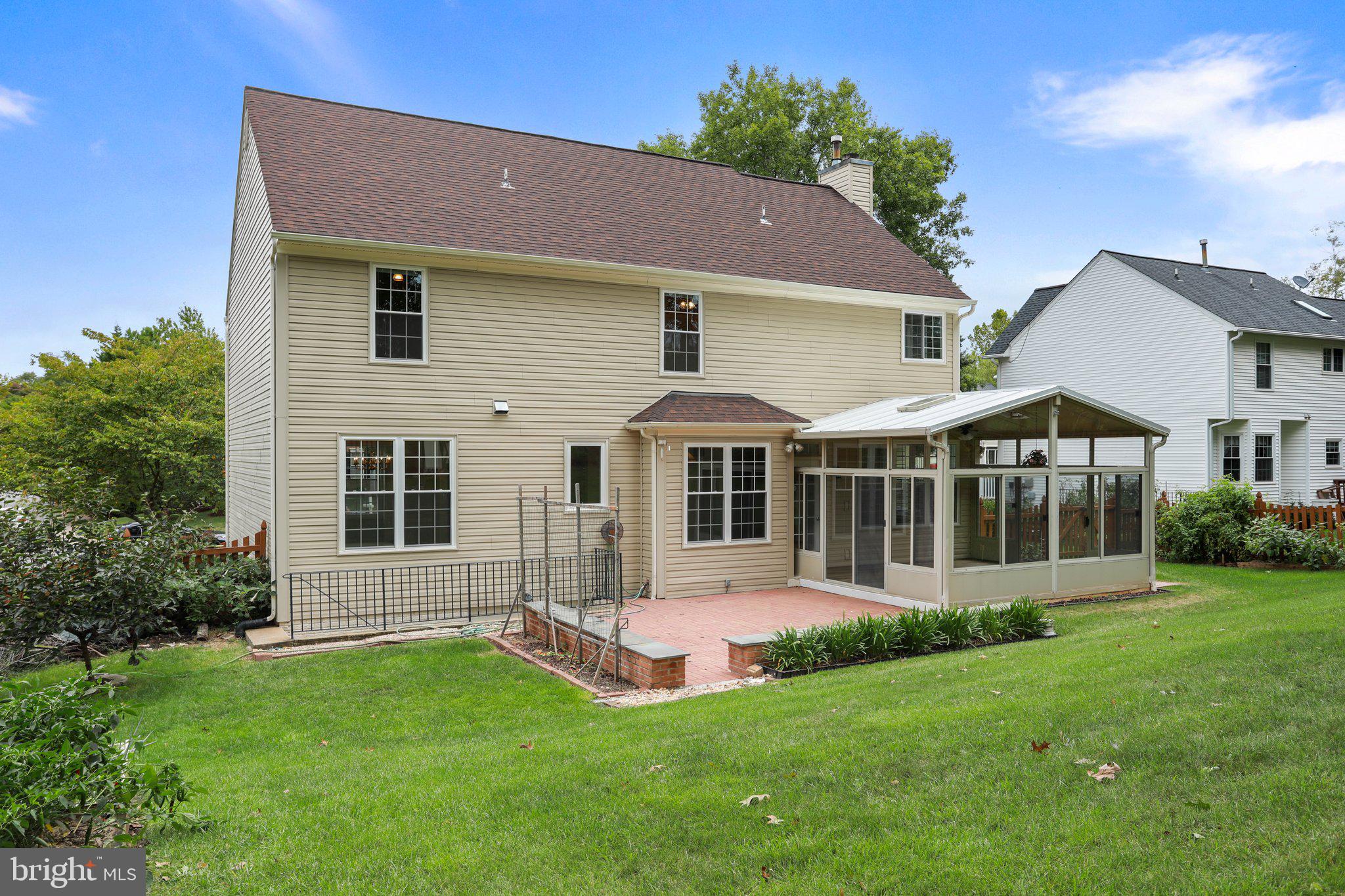 MONROSE HILL - Residential