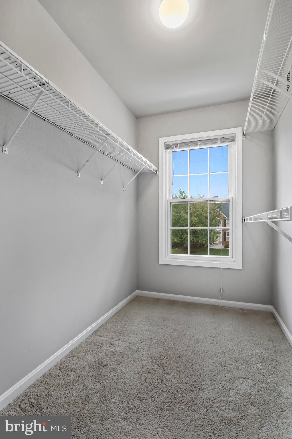 MONROSE HILL - Residential