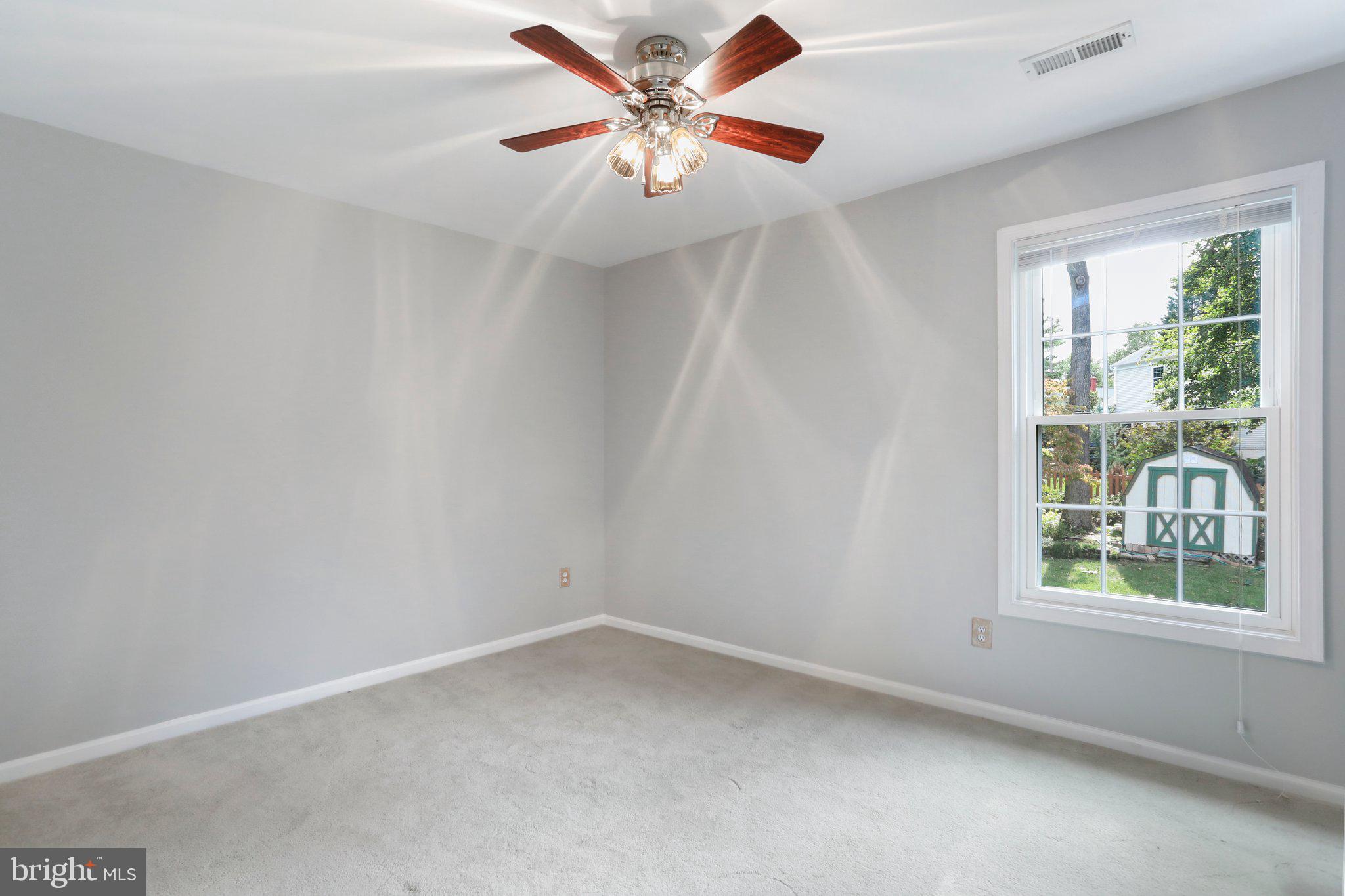 MONROSE HILL - Residential