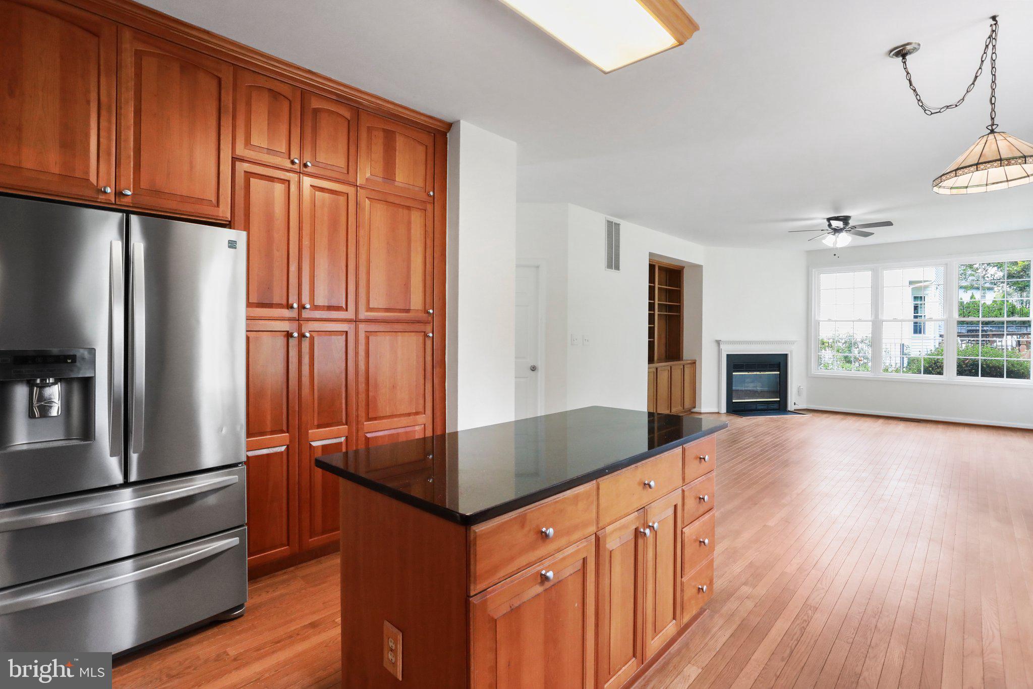 MONROSE HILL - Residential