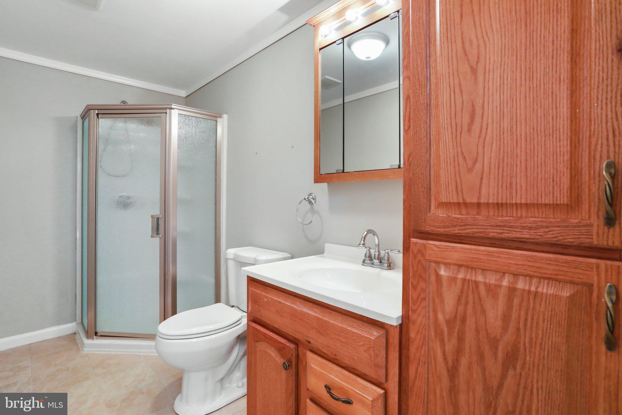 MONROSE HILL - Residential