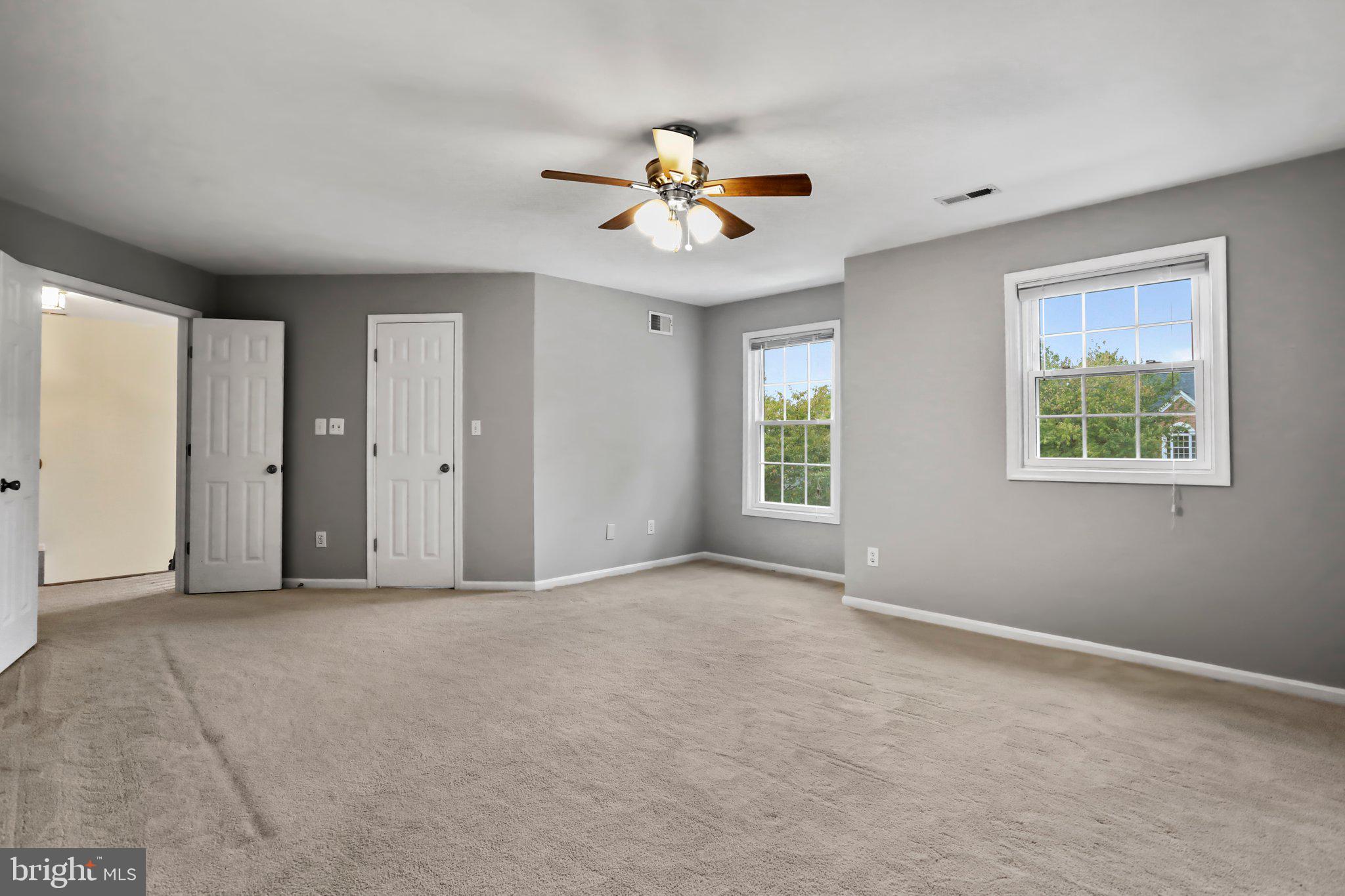 MONROSE HILL - Residential