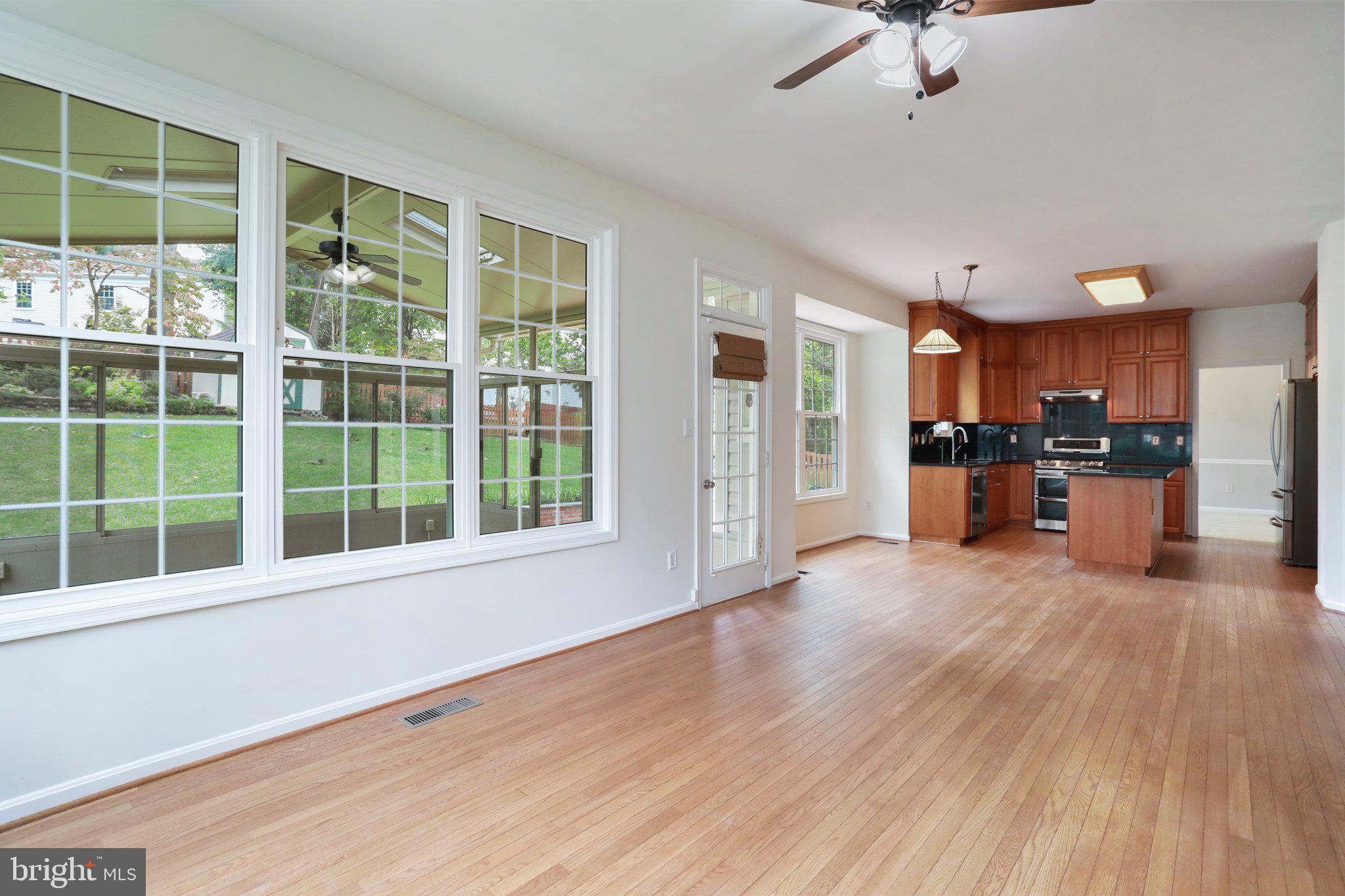 MONROSE HILL - Residential