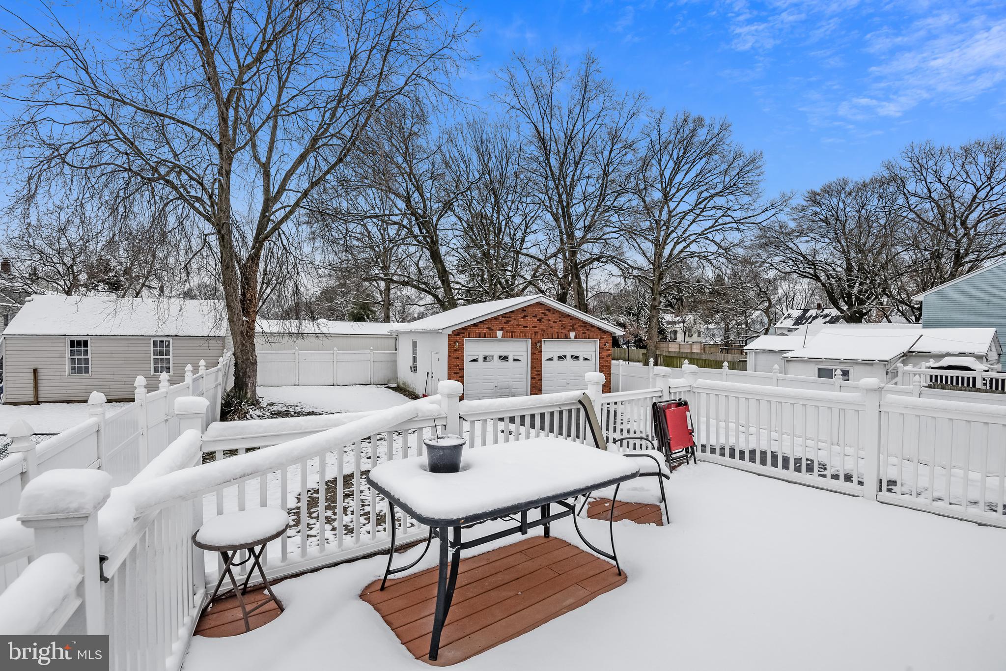 BACK RIVER - Residential