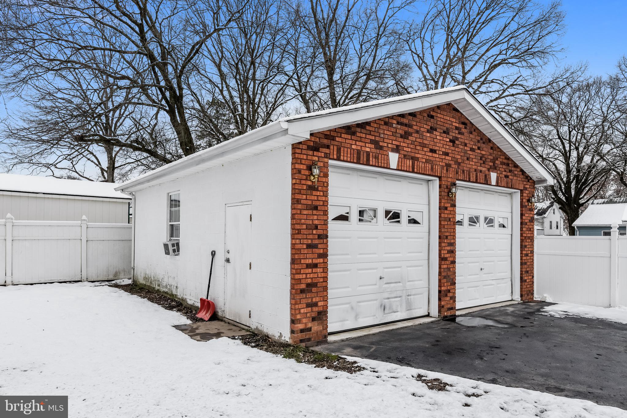 BACK RIVER - Residential