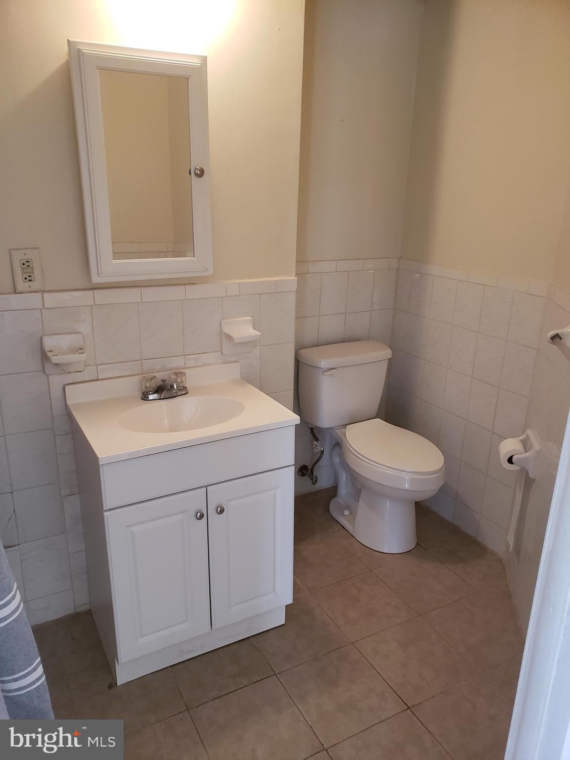 100 N 3RD STREET 4B