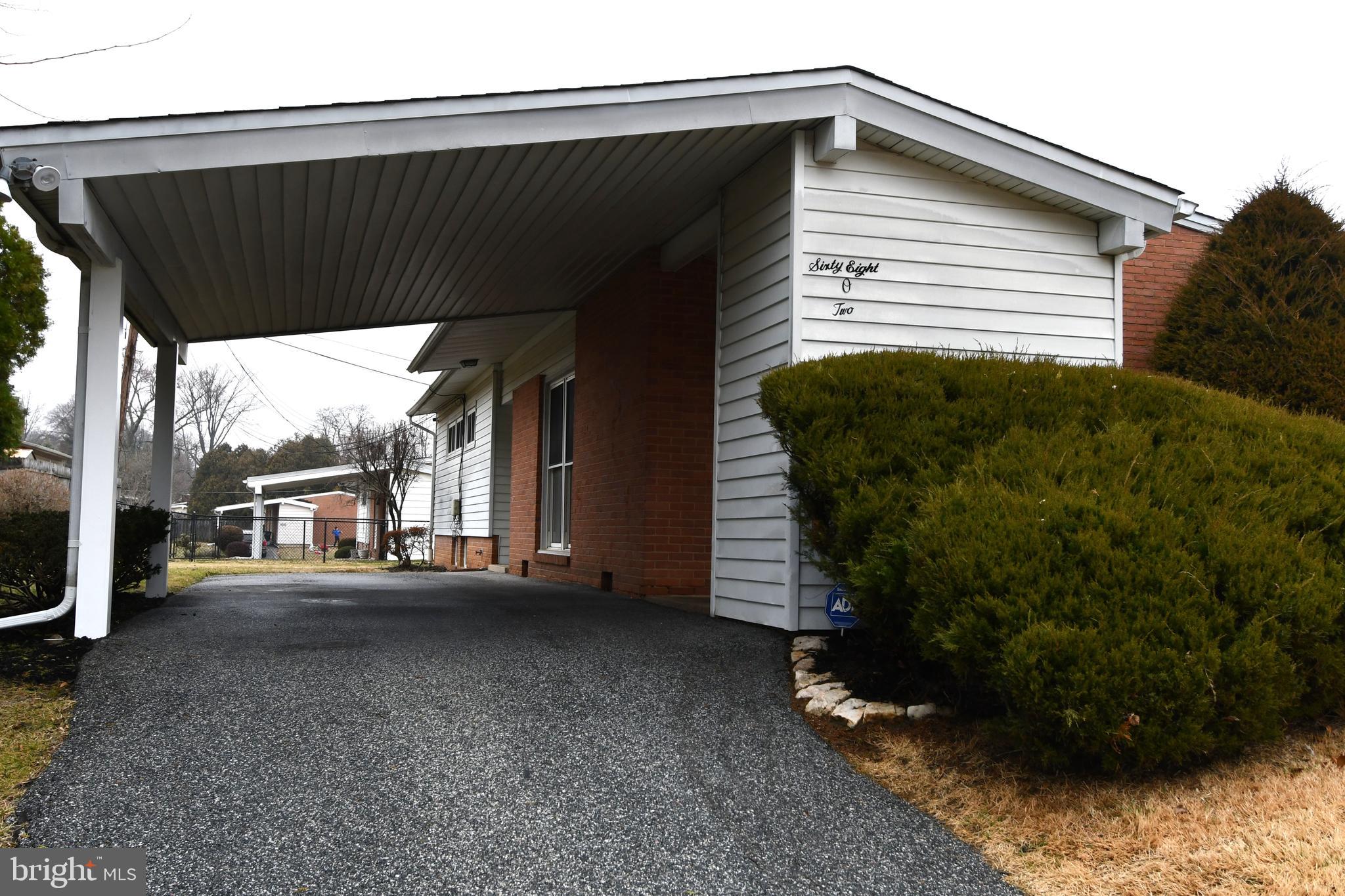 SUMMIT PARK - Residential