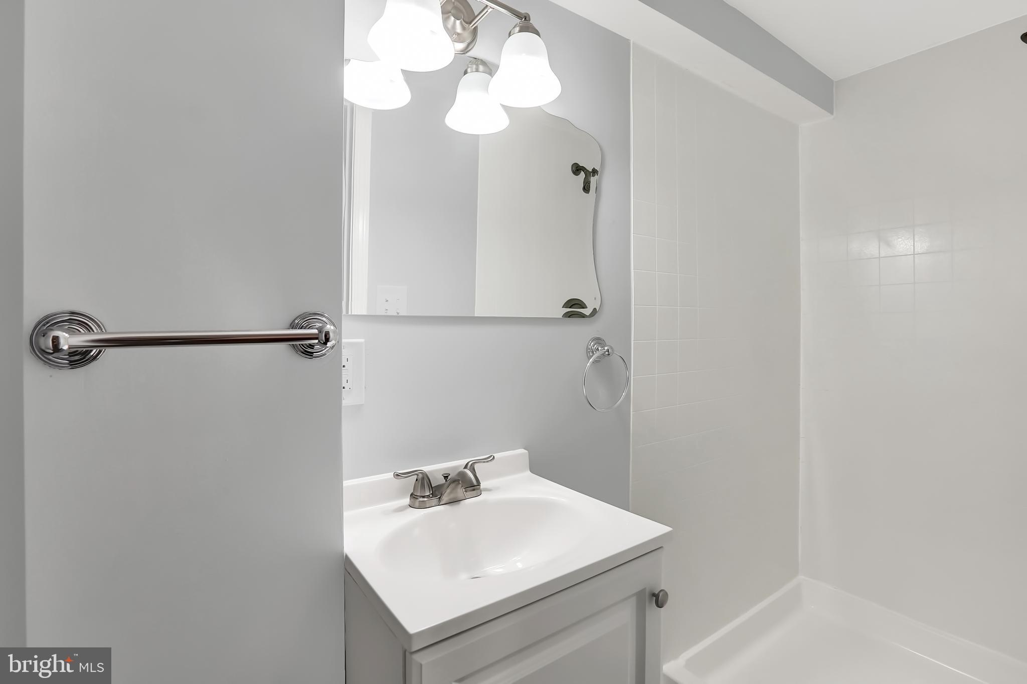 ASHLAR HILL - Residential