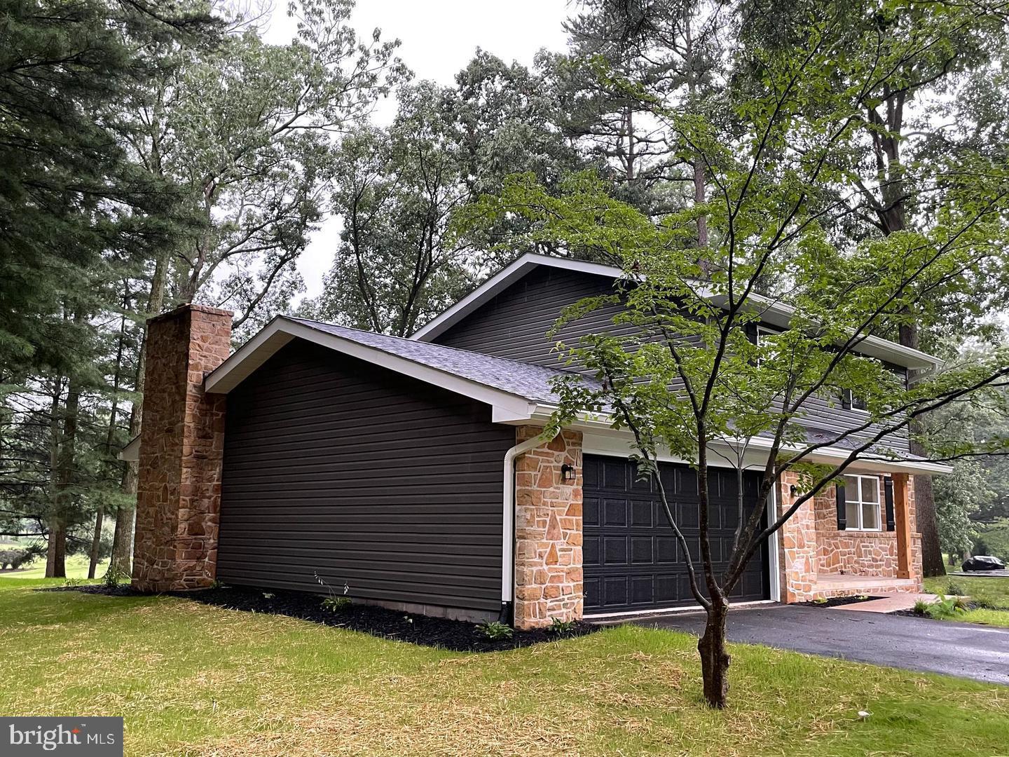 PENN NATIONAL GOLF COURSE COMMUNITY - Residential