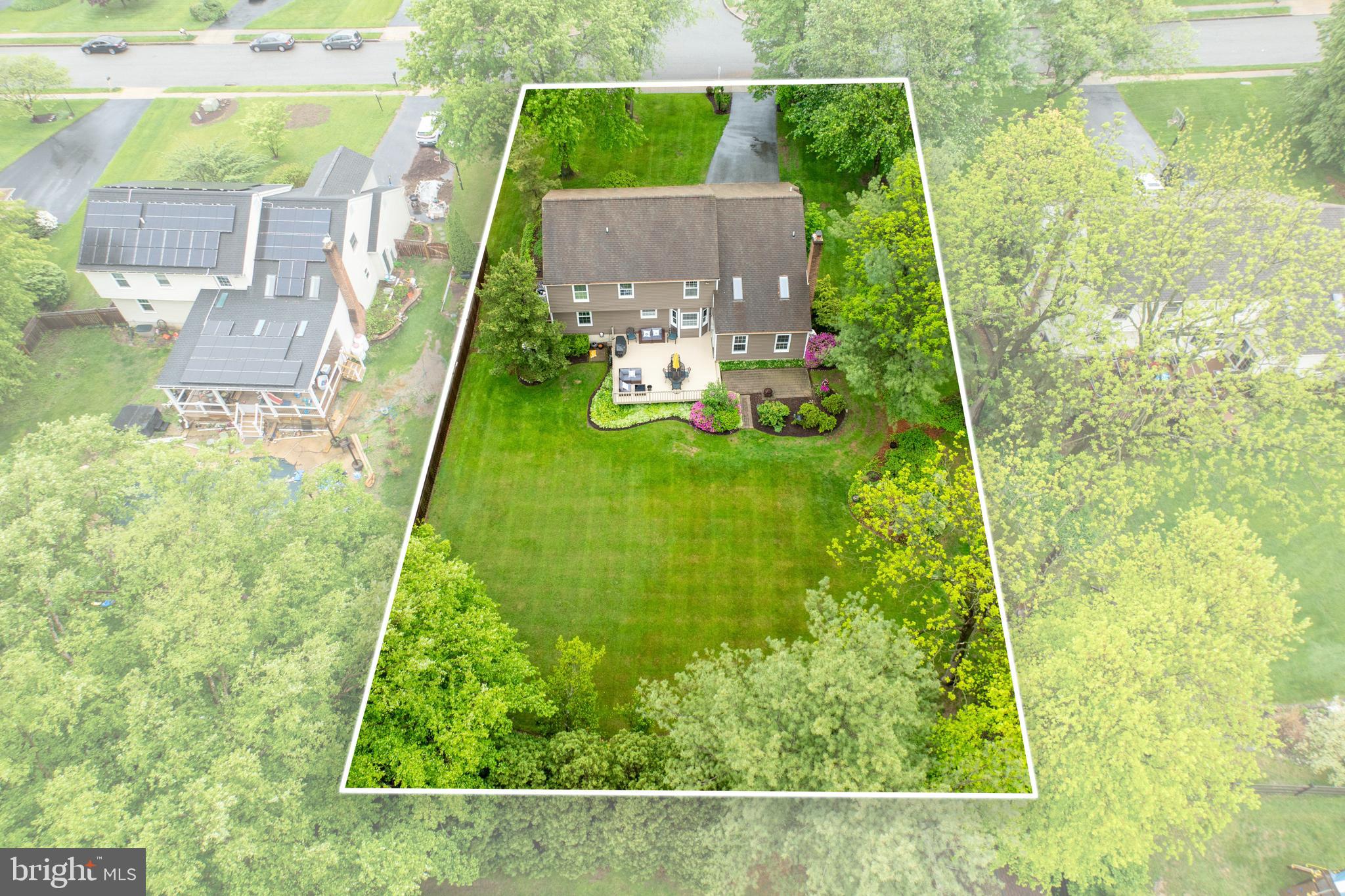 211 RAVENWOOD ROAD