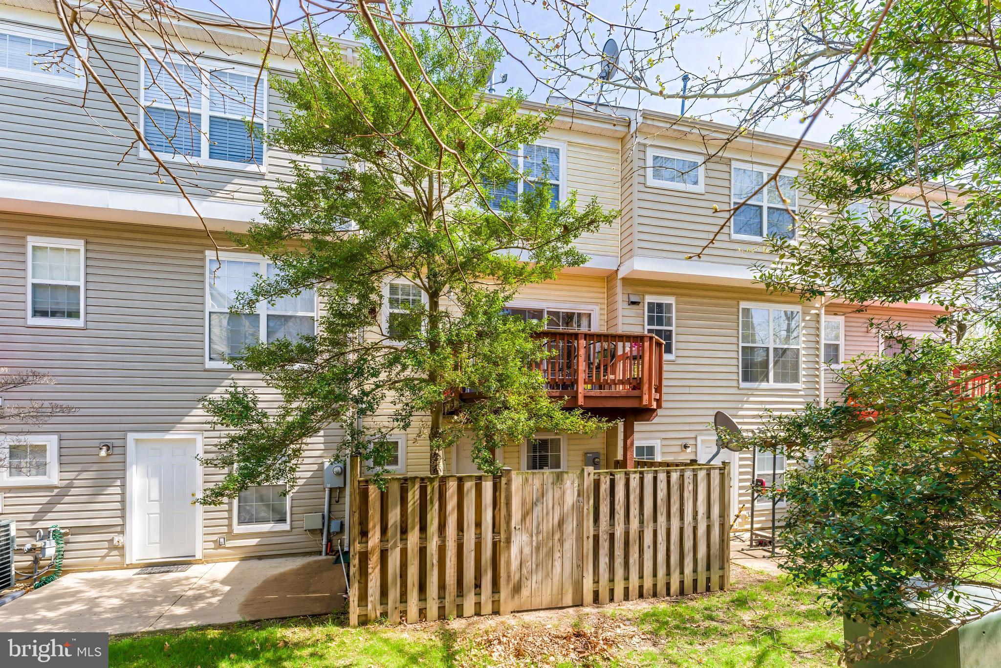 PARKSIDE AT DULLES - Residential