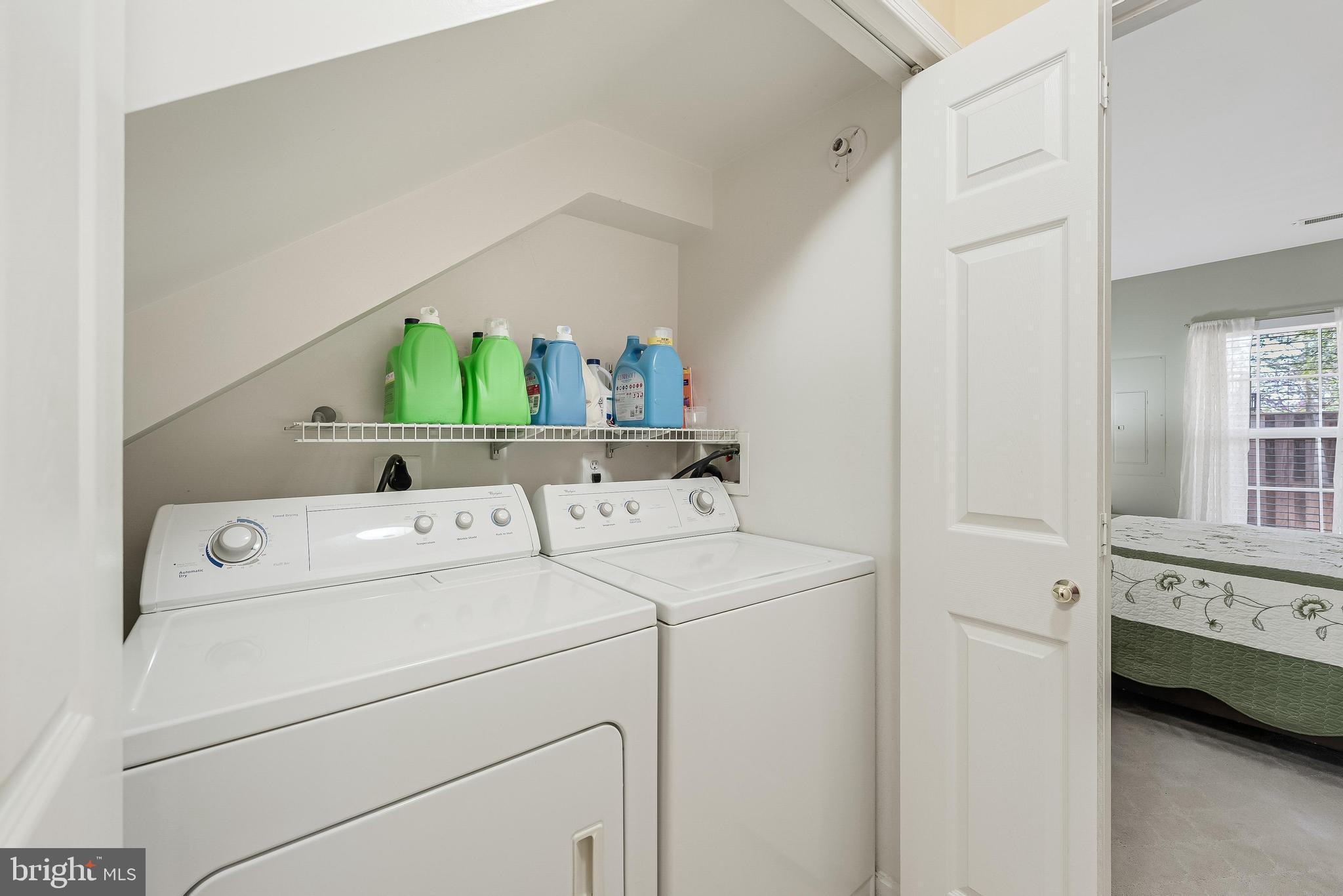 PARKSIDE AT DULLES - Residential