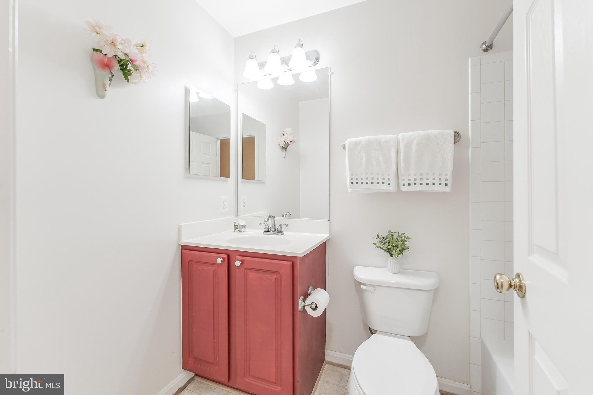 PARKSIDE AT DULLES - Residential