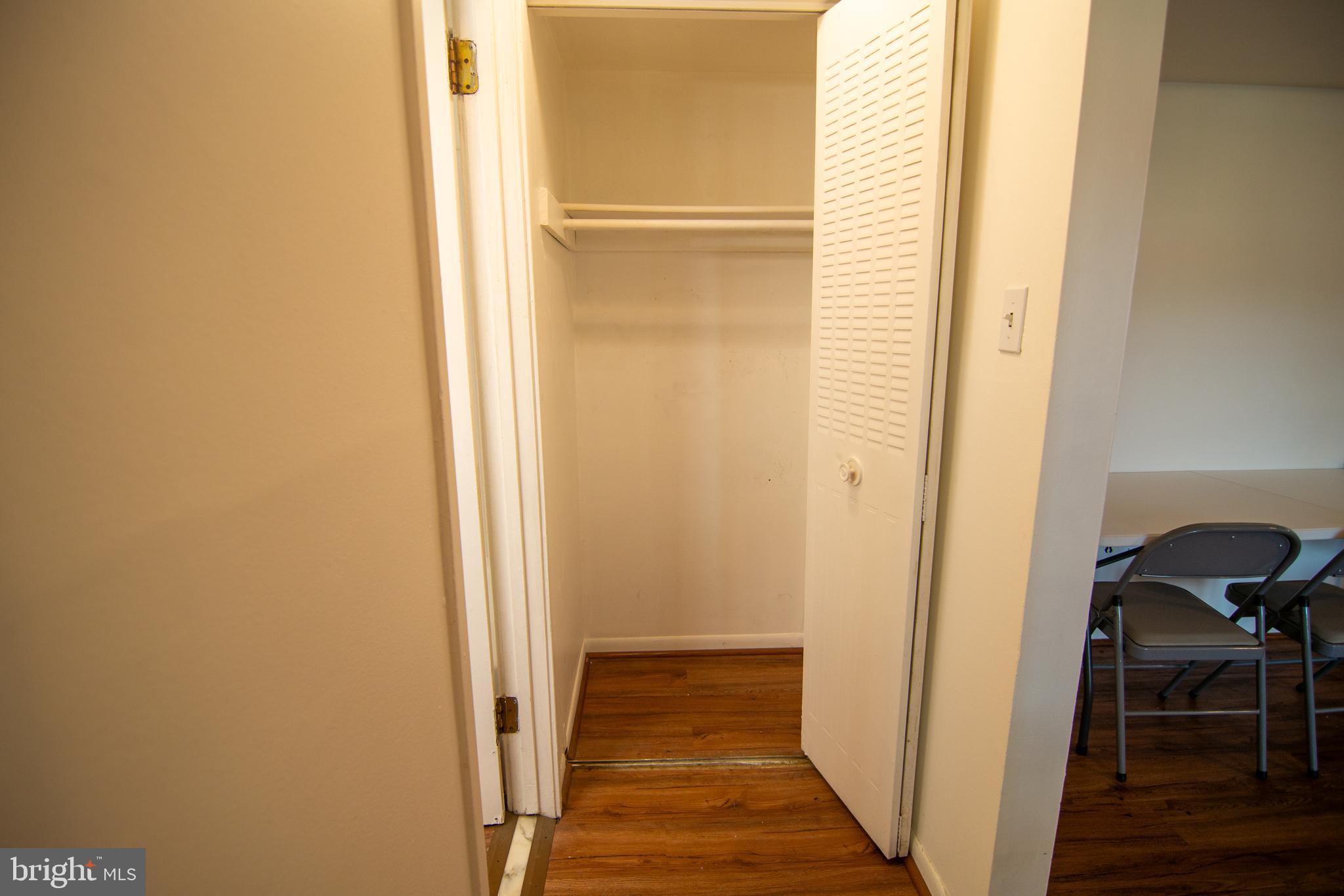 VOM VILLAGE CENTER - Residential Lease