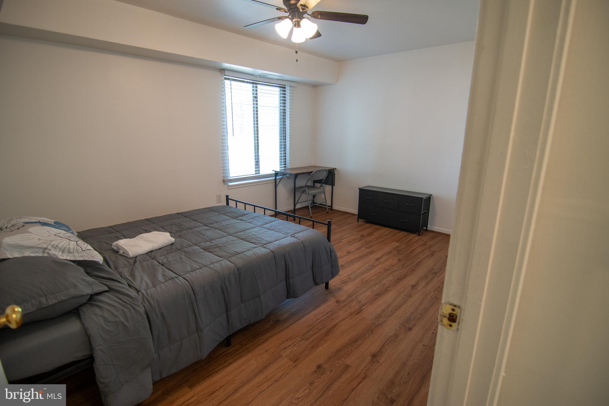 VOM VILLAGE CENTER - Residential Lease