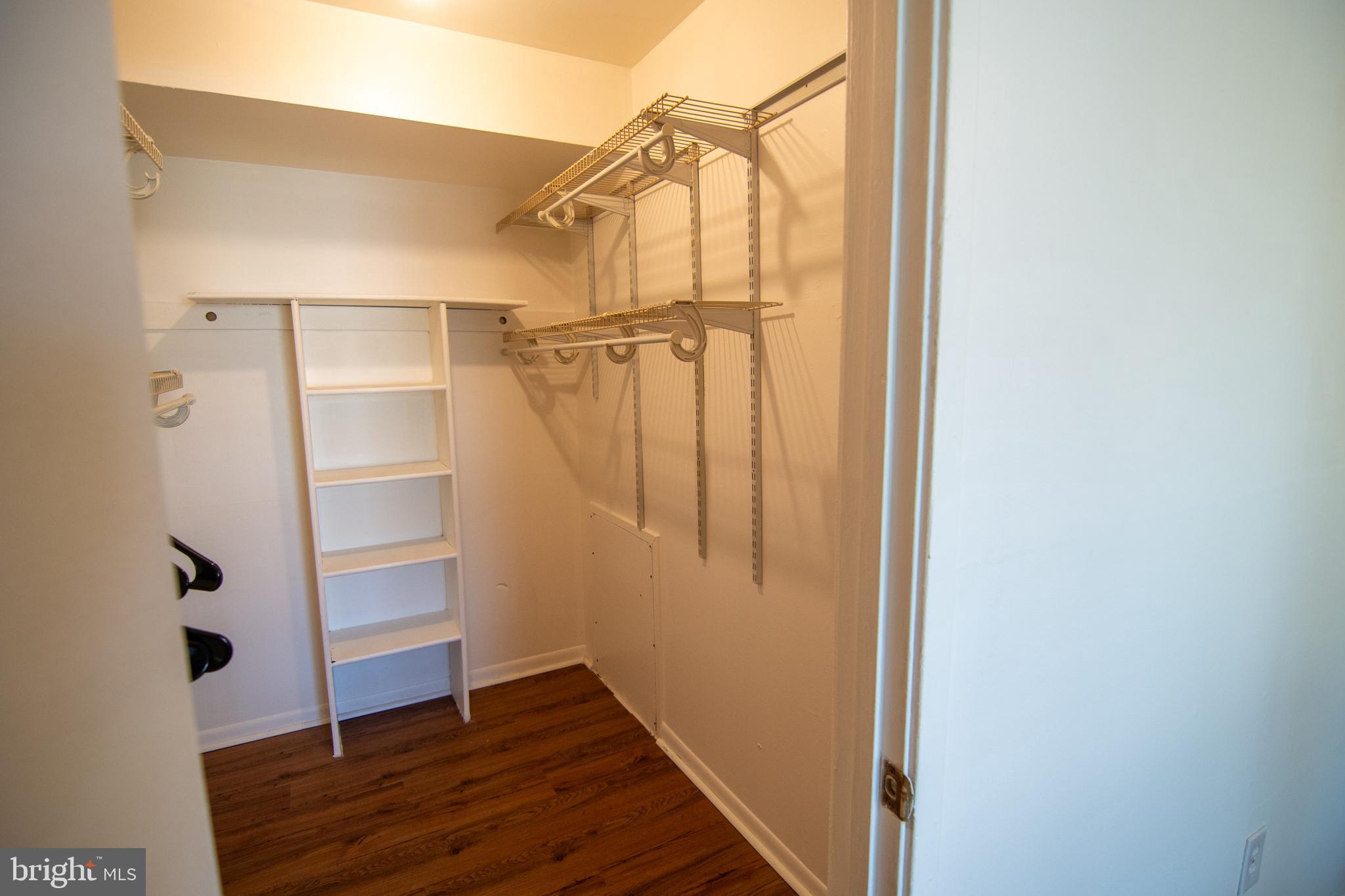 VOM VILLAGE CENTER - Residential Lease