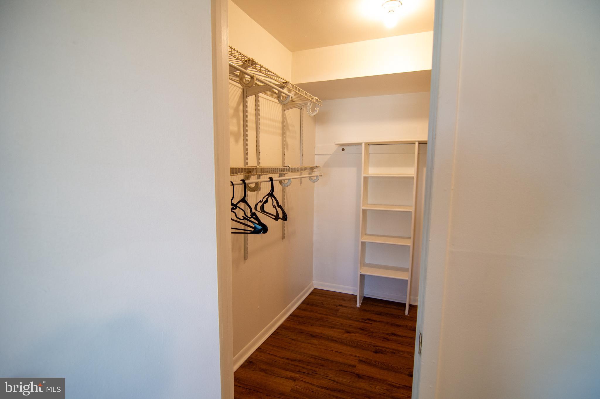 VOM VILLAGE CENTER - Residential Lease