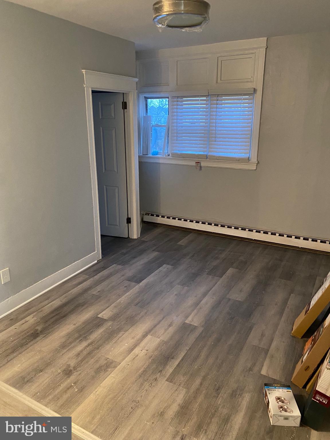 WEST OAK LANE - Residential Lease