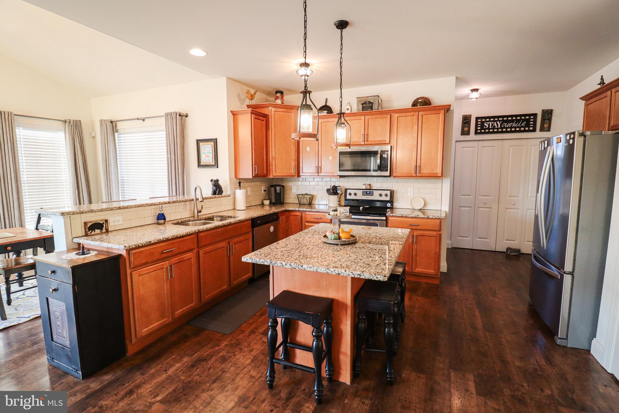 HAMPTON HEIGHTS - Residential